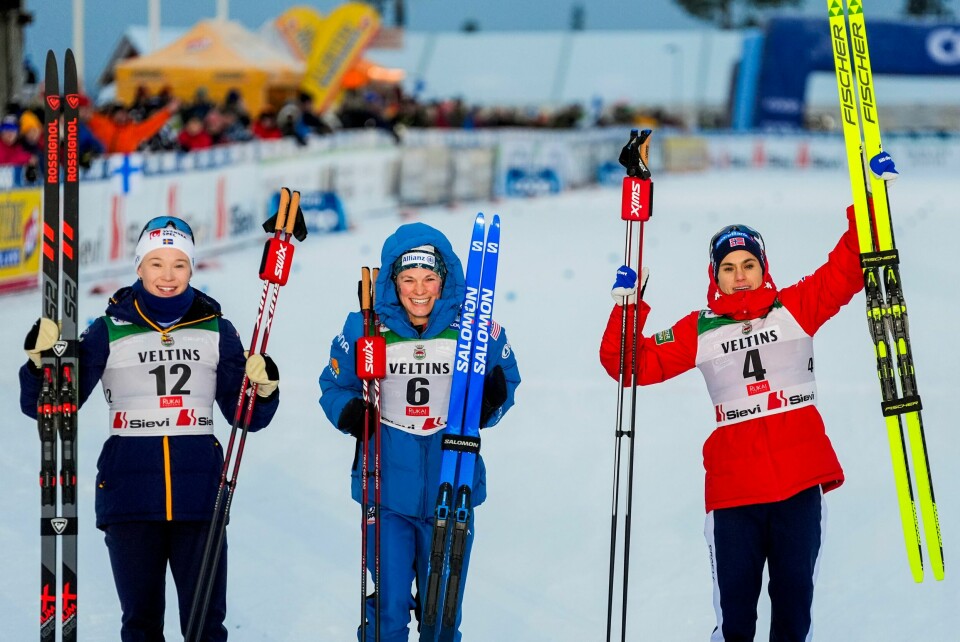 Sveriges Jonna Sundling, USAs Jessie Diggins og Heidi Weng inntok pallen etter søndagens 20km i Ruka. Sveriges Jonna Sundling, USAs Jessie Diggins og Heidi Weng inntok pallen etter søndagens 20km i Ruka.