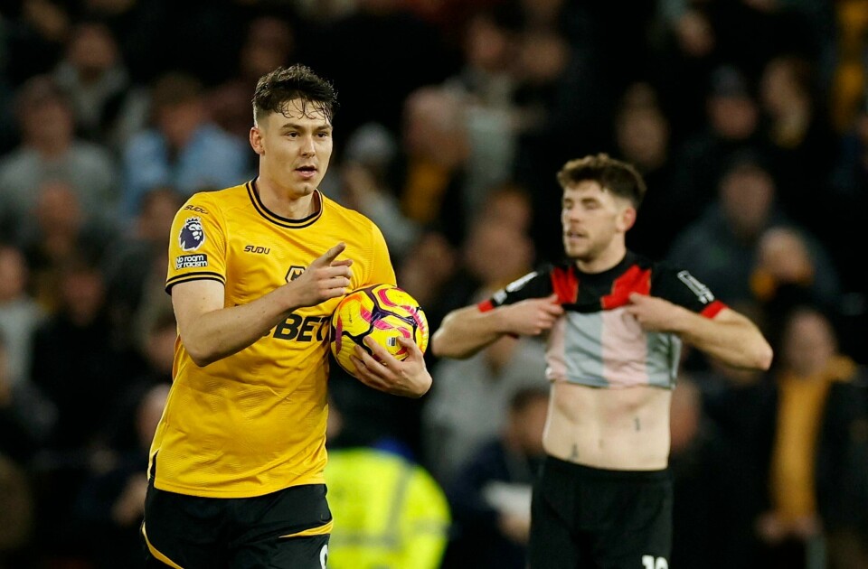Jørgen Strand Larsen scoret to mål for Wolves, men det holdt ikke til poeng mot Bournemouth Jørgen Strand Larsen scoret to mål for Wolves, men det holdt ikke til poeng mot Bournemouth