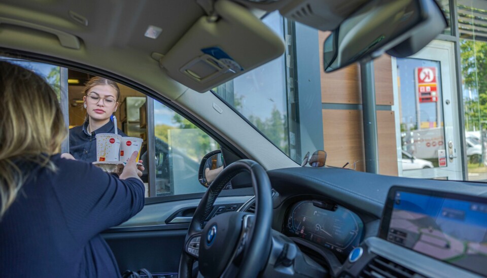Vi har endt opp i den paradoksale situasjonen at du kan leve av å selge hamburgere over disk i Norge, men ikke i hamburgerens hjemland, skriver Kjetil Staalesen. Vi har endt opp i den paradoksale situasjonen at du kan leve av å selge hamburgere over disk i Norge, men ikke i hamburgerens hjemland, skriver Kjetil Staalesen.