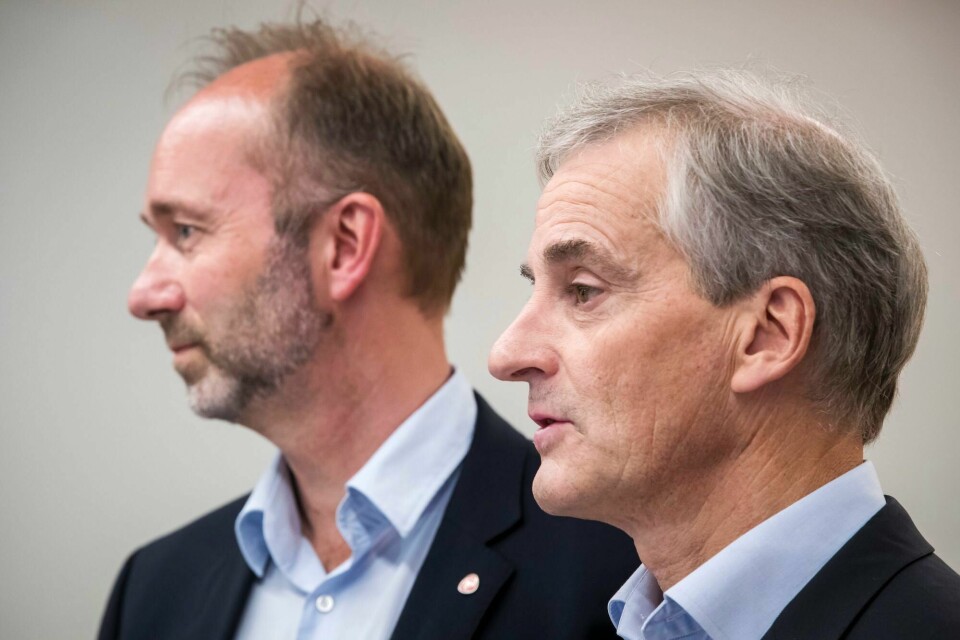 Er det er motstemmen i energipolitikken eller er det den gamle metoo-saken som gjør Giske så uspiselig for ledelsen i Arbeiderpartiet, spør John Ivar Liverød. Bildet viser daværende nestleder Trond Giske (t.v.) og partileder Jonas Gahr Støre etter stortingsvalget i 2017. Trond Giske, Jonas Gahr Støre
