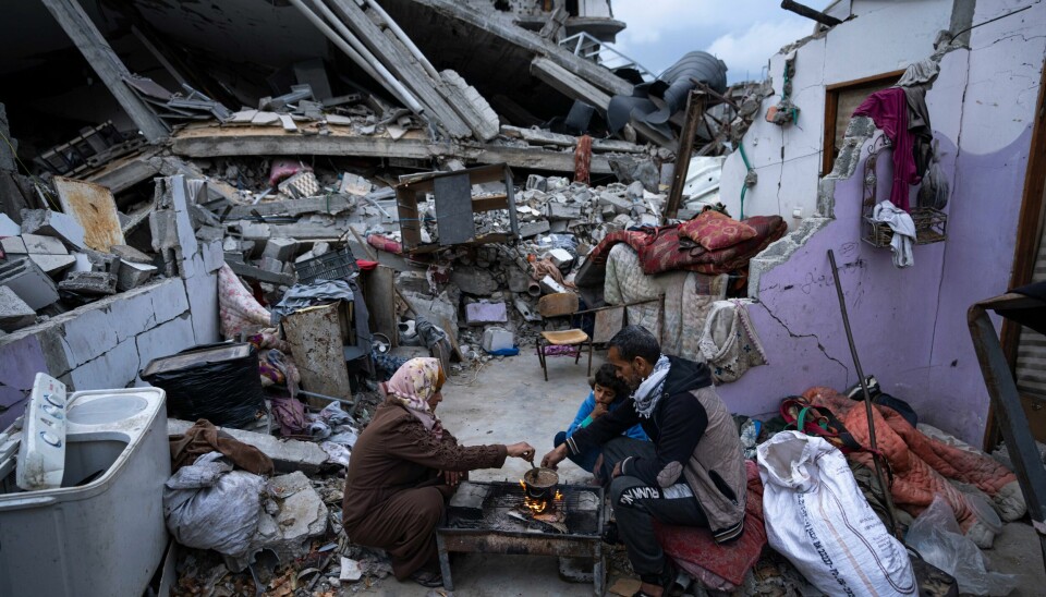 Hamas og Fatah skal være enige om hvordan Gazastripen skal styres etter krigen, men de nye makthaverne der vil stå overfor en enorm oppgave. Store deler av Gazastripen er lagt i ruiner i israelske angrep, som her i Rafah. Hamas og Fatah skal være enige om hvordan Gazastripen skal styres etter krigen, men de nye makthaverne der vil stå overfor en enorm oppgave. Store deler av Gazastripen er lagt i ruiner i israelske angrep, som her i Rafah. Foto: AP / NTB