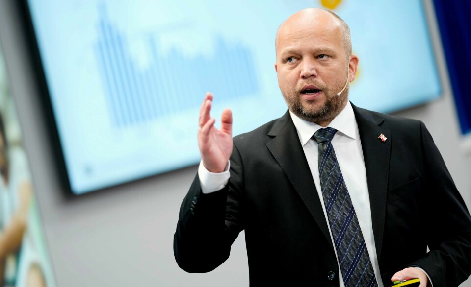 Politikken vi fører på venstresiden gjør mer skade enn nytte. Vi kveler bedrifter som vil bidra, skriver Heidi Bjurbeck. Bildet viser landets skattesjef, finansminister (Sp) Trygve Slagsvold Vedum under framleggingen av statsbudsjettet for neste år. Finansminister Trygve Slagsvold Vedum (Sp)