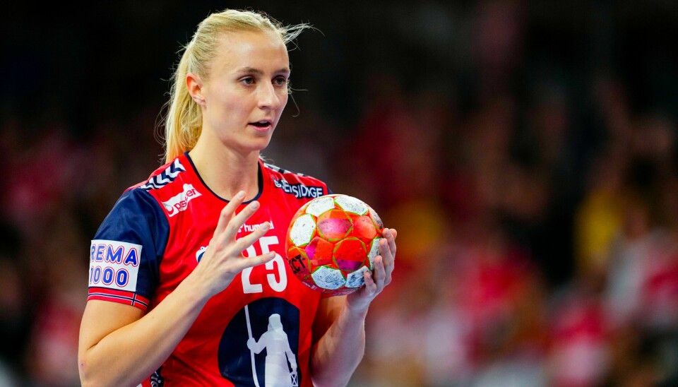 Henny Reistad og de norske håndballjentene får tøff motstand av Danmark i den første kampen i hovedrunden torsdag kveld Henny Reistad og de norske håndballjentene får tøff motstand av Danmark i den første kampen i hovedrunden torsdag kveld