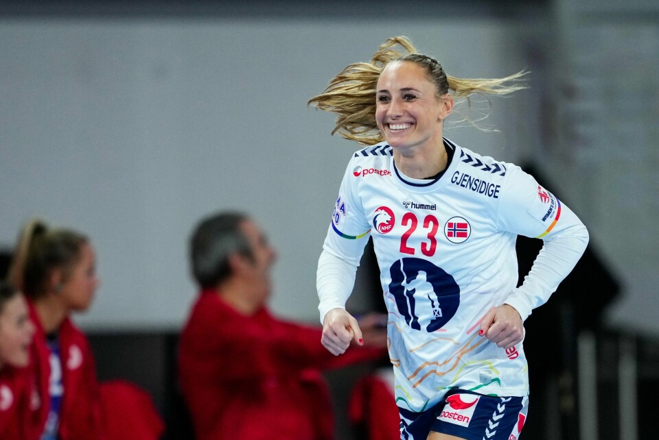 Camilla Herrem leverer igjen solid for Norge i det pågående EM-sluttspillet. Camilla Herrem leverer igjen solid for Norge i det pågående EM-sluttspillet.