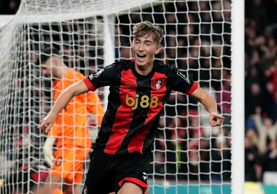 Dean Huijsen jubler etter å ha scoret mot Tottenham. Dean Huijsen jubler etter å ha scoret mot Tottenham. Foto: Adam Davy, PA via AP / NTB