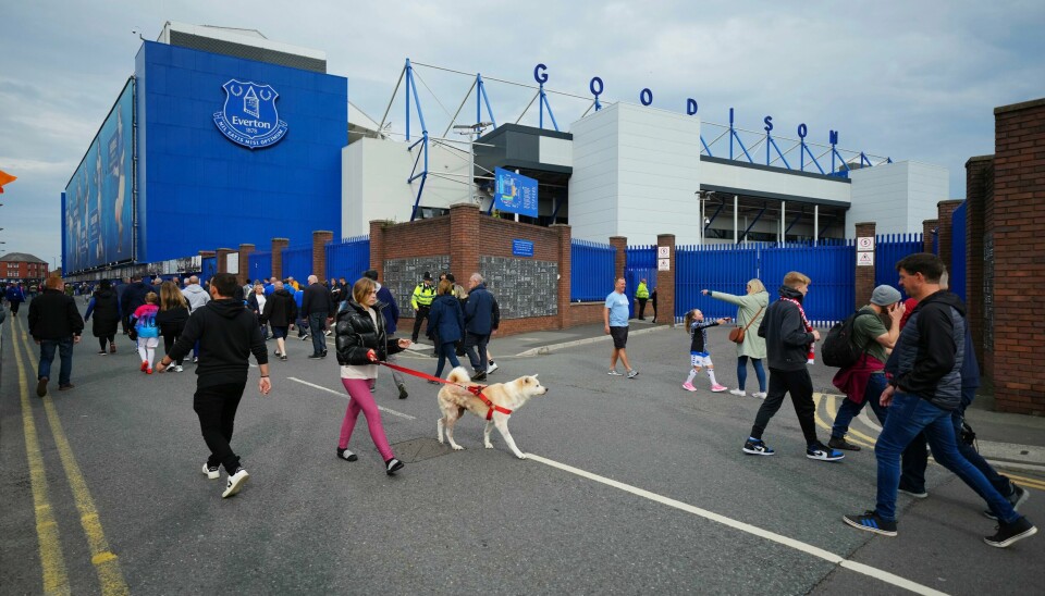 Det er varslet kraftig vind i Nordvest-England når Everton tar imot Liverpool til derbykamp lørdag. Det er varslet kraftig vind i Nordvest-England når Everton tar imot Liverpool til derbykamp lørdag. Foto: Jon Super / AP / NTB