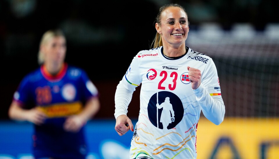 Camilla Herrem strålte mot Nederland og ble toppscorer med seks mål. Camilla Herrem strålte mot Nederland og ble toppscorer med seks mål. Foto: Beate Oma Dahle / NTB