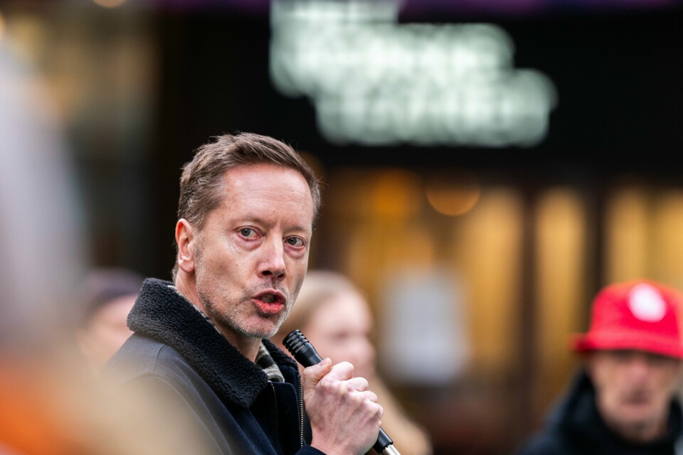 Greenpeace-leder Frode Pleym er glad for at Høyesterett har sluppet gjennom anken om midlertidig stans på tre felt i Nordsjøen Greenpeace-leiar Frode Pleym er glad for at Høgsterett har sloppe gjennom anken om mellombels stans på tre felt i Nordsjøen. Foto: Thomas Fure / NTB