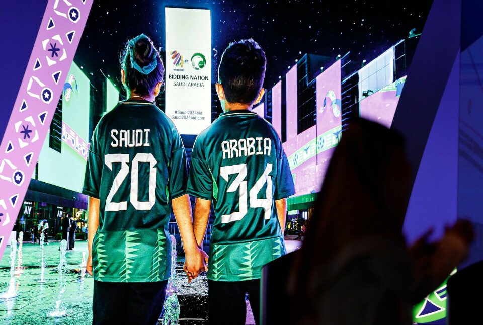 Jubel i Riyadh onsdag. Saudi-Arabia skal ha fotball-VM i 2034. Jubel i Riyadh onsdag. Saudi-Arabia skal ha fotball-VM i 2034.