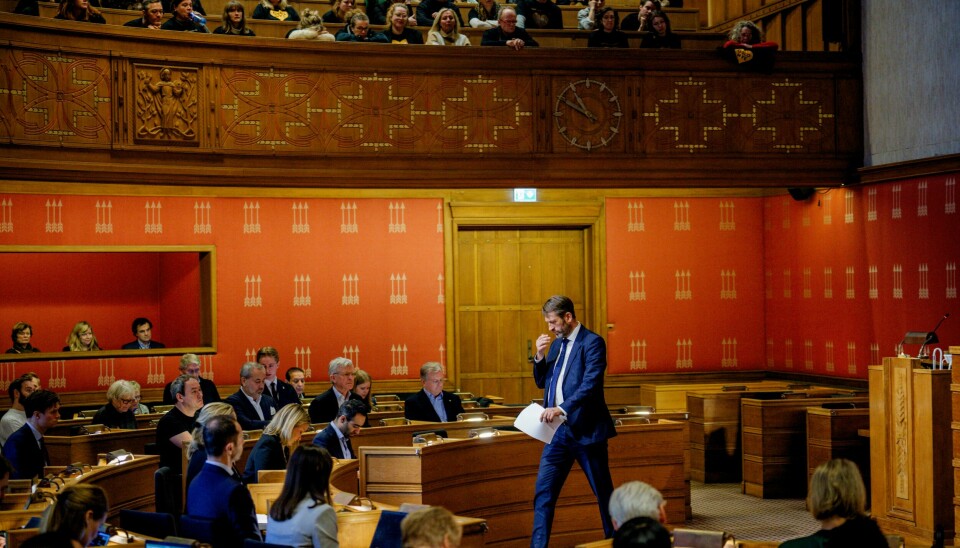 Byråd Eirik Lae Solberg (H) jobbet iherdig for å skaffe flertall for byrådets budsjett under bystyremøtet i Oslo rådhus onsdag. Det råder borgerlig kaos i hovedstaden om høsten 2024. Byråd Eirik Lae Solberg (H) jobbet iherdig for å skaffe flertall for byrådets budsjett under bystyremøtet i Oslo rådhus onsdag. Det råder borgerlig kaos i hovedstaden om høsten 2024.