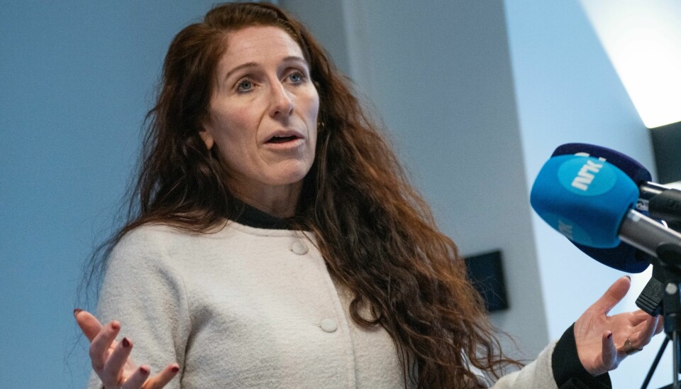 Fotballpresident Lise Klaveness måtte bare se at FIFA ga VM i 2034 til Saudi-Arabia. Fotballpresident Lise Klaveness måtte bare se at FIFA ga VM i 2034 til Saudi-Arabia.
