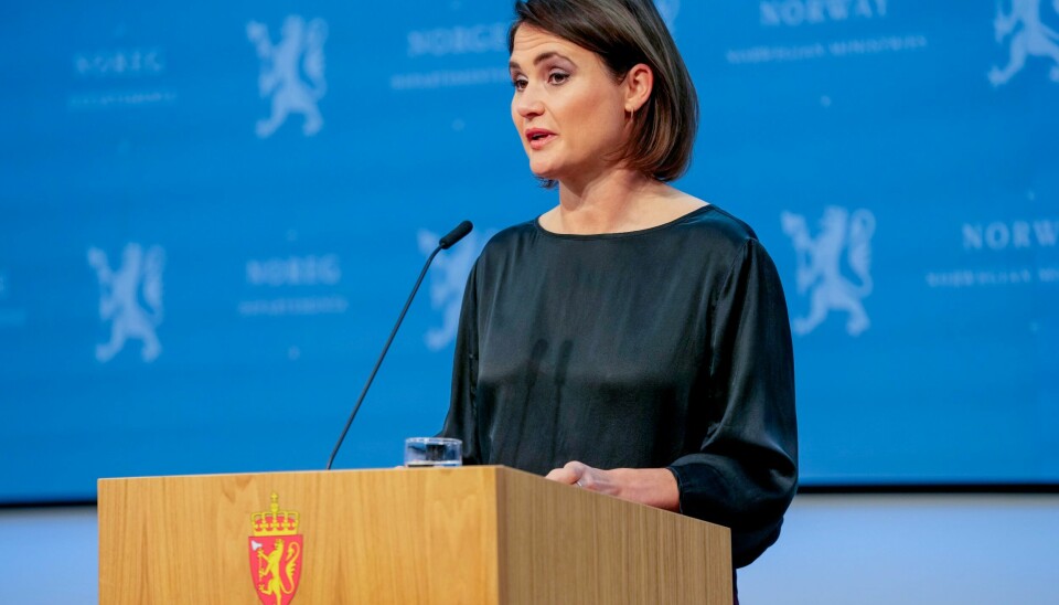 Kunnskapsminister Kari Nessa Nordtun (Ap) deler torsdag ut penger til 23 kommuner for å hjelpe til med skolemiljøet. Kunnskapsminister Kari Nessa Nordtun (Ap) deler torsdag ut penger til 23 kommuner for å hjelpe til med skolemiljøet. Foto: Terje Bendiksby / NTB