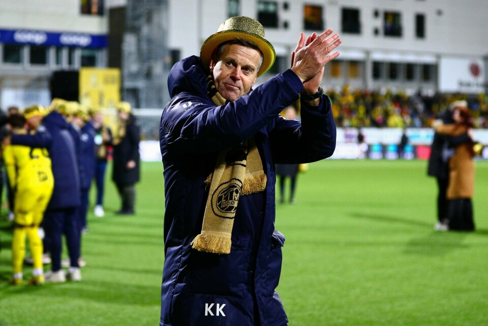 Kjetil Knutsen med gullhatt på hodet etter å ha leder Bodø/Glimt til klubbens fjerde seriegull på fem sesonger. Kjetil Knutsen med gullhatt på hodet etter å ha leder Bodø/Glimt til klubbens fjerde seriegull på fem sesonger. Foto: Mats Torbergsen / NTB