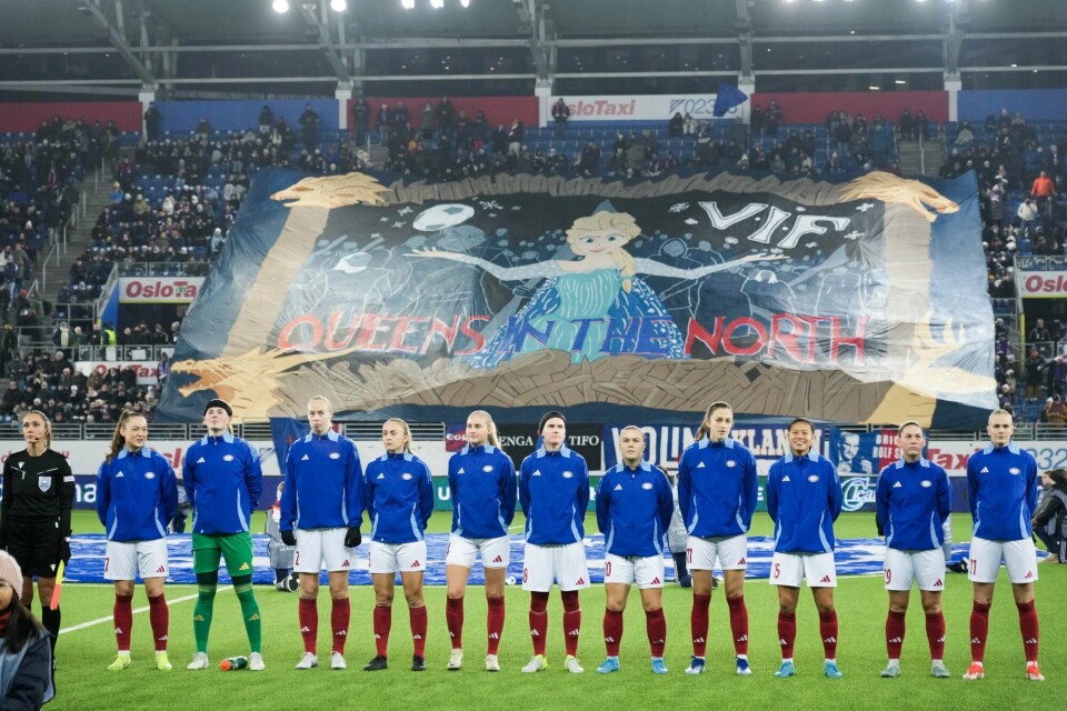 Queens of the North var budskapet til VIF-jentene før avspark mot Arsenal. Men gjestene var best da oppgjøret var over. Queens of the North var budskapet til VIF-jentene før avspark mot Arsenal. Men gjestene var best da oppgjøret var over.