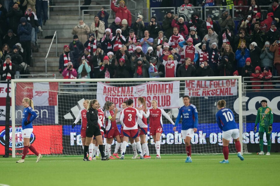 Arsenals supportere likte opplevelsen på Intility. Her har Alessia Russo satt Arsenals tredje mål for kvelden. Arsenals supportere likte opplevelsen på Intility. Her har Alessia Russo satt Arsenals tredje mål for kvelden.