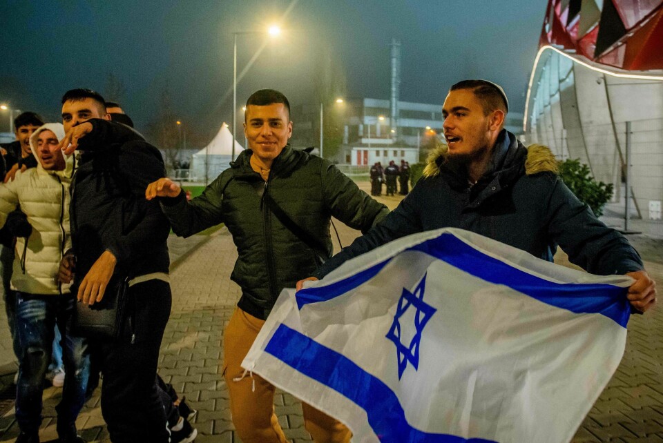 Israelske supportere utenfor arenaen i Budapest foran møtet med Belgia i forrige måned. Israelske supportere utenfor arenaen i Budapest foran møtet med Belgia i forrige måned.