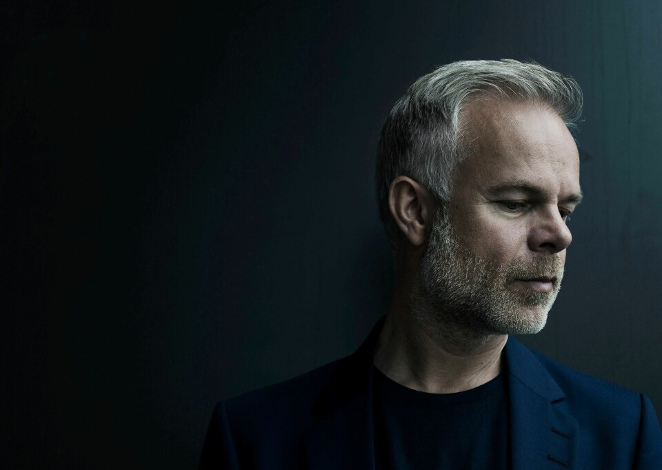 Med «Lorden» har Tore Renberg skrive ei fascinerande forteljing med eit brotsverk i sentrum. Med «Lorden» har Tore Renberg skrive ei fascinerande forteljing med eit brotsverk i sentrum.