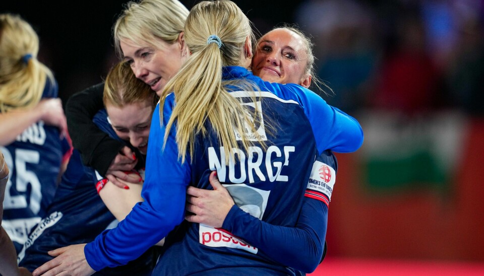Superveteran Camilla Herrem (38) gir seg på det norske landslaget i håndball etter EM-triumfen mot Danmark. Superveteran Camilla Herrem (38) gir seg på det norske landslaget i håndball etter EM-triumfen mot Danmark. Foto: Beate Oma Dahle / NTB