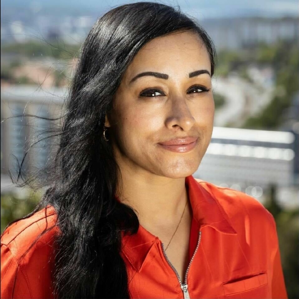 Antirasistisk senter har jobbet i lang tid med å kartlegge høyreekstreme nettverk. Sofia Rana, rådgiver på høyreekstremisme ved senteret mener at fokuset i regjeringens handlingsplaner må rettes mot disse miljøene. Antirasistisk senter har jobbet i lang tid med å kartlegge høyreekstreme nettverk. Sofia Rana, rådgiver på høyreekstremisme ved senteret mener at fokuset i regjeringens handlingsplaner må rettes mot disse miljøene.