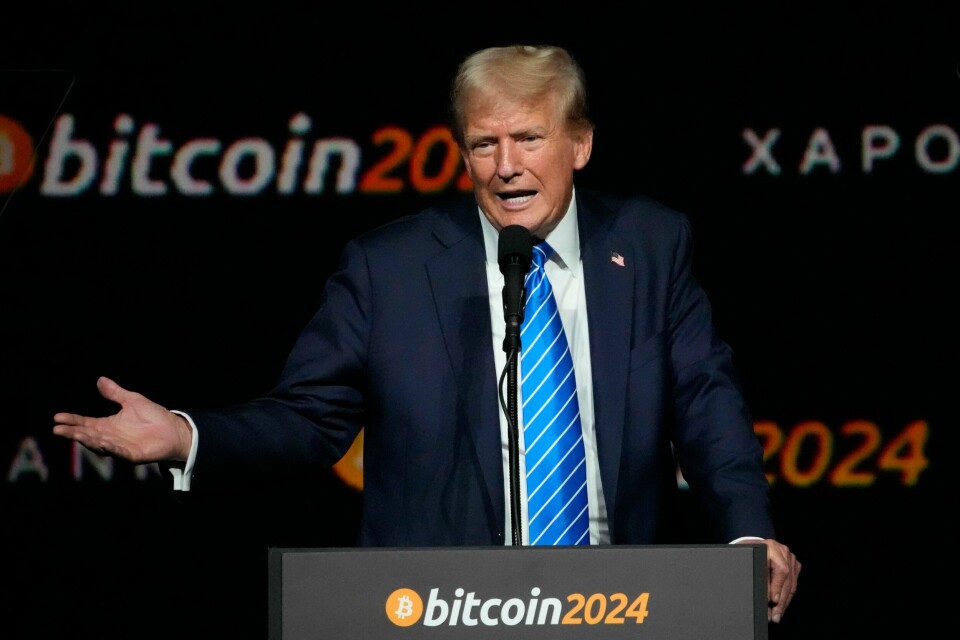 En dommer avviser USAs påtroppende president Donald Trumps forsøk på å få stanset den såkalte hysjpengedommen mot ham. En dommer avviser USAs påtroppende president Donald Trumps forsøk på å få stanset den såkalte hysjpengedommen mot ham. Foto: Mark Humphrey / AP / NTB