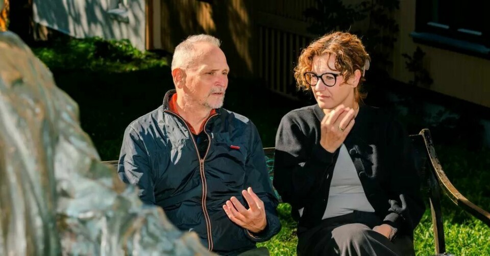 – Lønn er viktig for både kvinner og menn som vil bli sosialarbeidere, sier FO-leder Marianne Solberg. Her med Claus Moxnes Jervell. – Lønn er viktig for både kvinner og menn som vil bli sosialarbeidere, sier FO-leder Marianne Solberg. Her med Claus Moxnes Jervell.