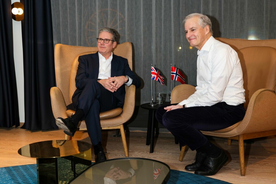 Storbritannias statsminister Keir Starmer er på norgesbesøk. I samtalene med Jonas Gahr Støre ble Martin Ødegaard et tema. Den britiske statsministeren Keir Starmer møtte mandag morgen sin norske kollega i Bergen. Foto: Silje Katrine Robinson / NTB