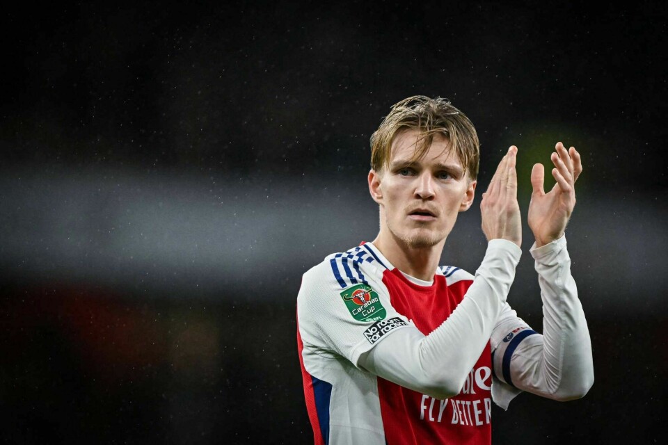 Martin Ødegaard takker publikum etter at semifinaleplassen ble sikret. Martin Ødegaard takker publikum etter at semifinaleplassen ble sikret.