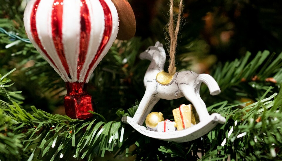 Hvis du skal bytte ting du ikke ønsket deg til jul, er det flere ting du må være klar over, opplyser Forbrukerrådet. Hvis du skal bytte ting du ikke ønsket deg til jul, er det flere ting du må være klar over, opplyser Forbrukerrådet. Foto: Fredrik Hagen / NTB