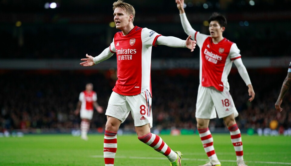 Martin Ødegaard får ikke sjansen til å briljere mot Wolverhampton tirsdag ettersom kampen har blitt utsatt Martin Ødegaard var i Arsenals startellever for femte gang på rad onsdag. Foto: Ian Walton / AP / NTB