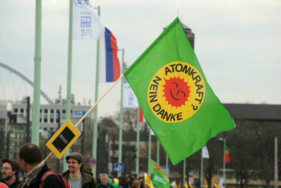 En anti-atomkraft-demonstrasjon i Køln i Tyskland etter nestenkatastrofen i Japan i 2011. Tyskerne skal stenge alle sine atomkraftverk, men vinden blåser nå en annen vei. Foto: