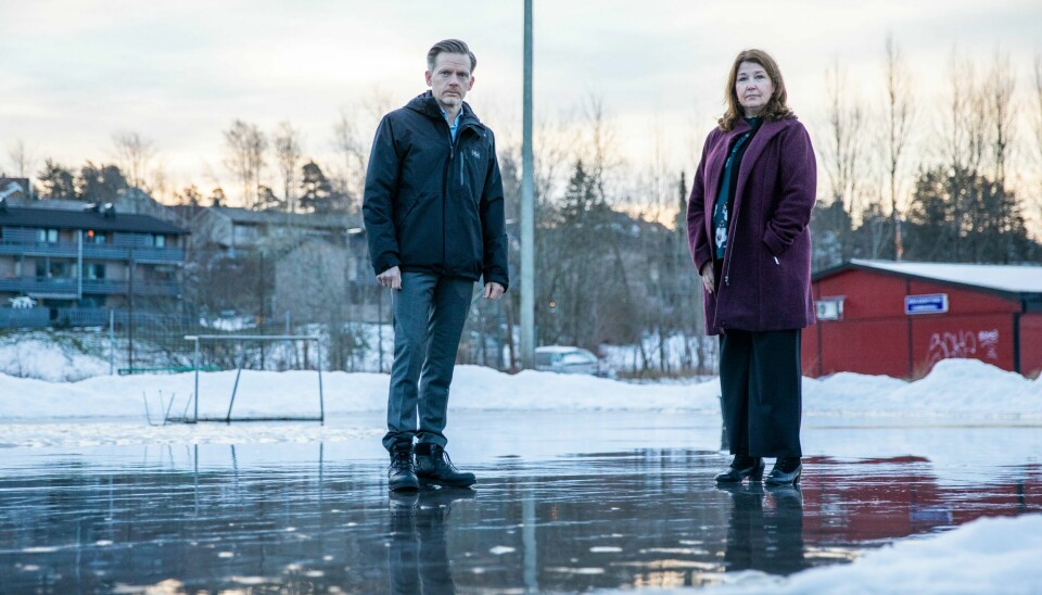 Tage Pettersen, nestleder i Stortingets familie- og kulturkomité, og Turid Kristensen, Høyres idrettspolitiske talsperson, etterlyser en klar lovnad fra regjeringen om at frivillige lag og foreninger vil få dekket deler av strømutgiftene denne vinteren. Tage Pettersen, nestleder i Stortingets familie- og kulturkomité, og Turid Kristensen, Høyres idrettspolitiske talsperson, etterlyser en klar lovnad fra regjeringen om at frivillige lag og foreninger får dekket deler av strømutgiftene sine denne vinteren.