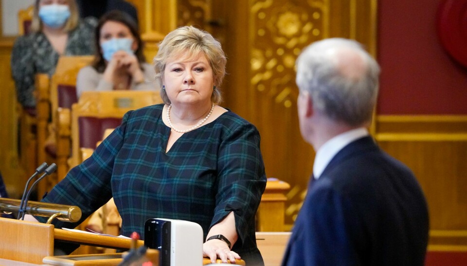 Høyreleder Erna Solberg og statsminister Jonas Gahr Støre (Ap) under Stortingets spørretime, der ingen snakket om det alle snakker om. Foto: Erna Solberg (H) og statsminister Jonas Gahr Støre (Ap) under Stortingets spørretime.