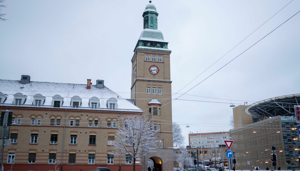 Flere ansatte ved Oslo universitetssykehus har blitt trukket i lønn etter vinterens værkaos i hovedstaden. Tallet over innlagte koronapasienter går stadig ned, samtidig som at det stadig settes nye smitterekorder i Norge. Foto: Fredrik Hagen / NTB