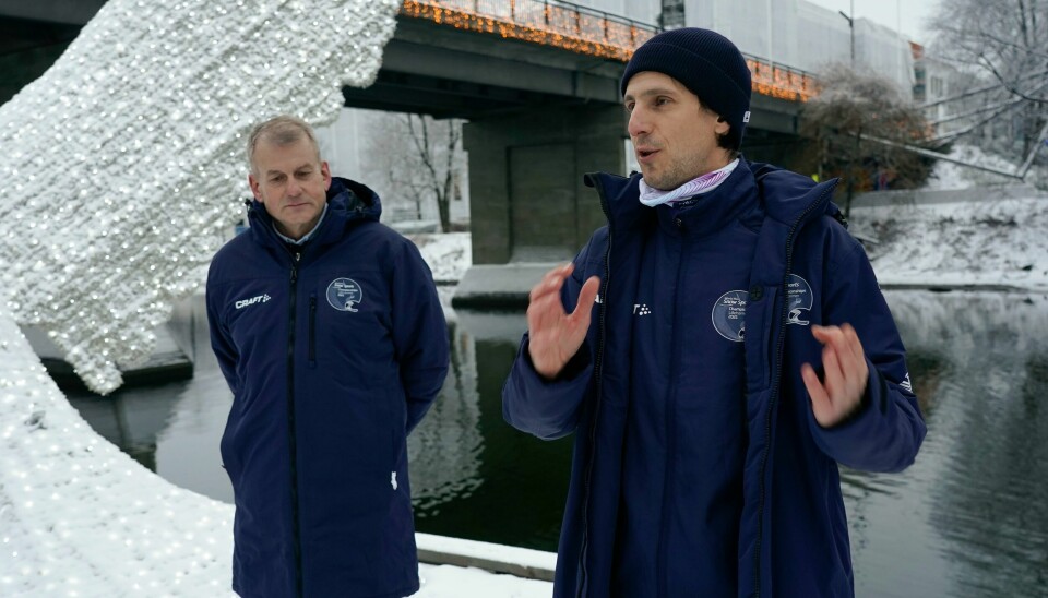 Skipresident Erik Røste (t.v.) og prosjektleder Ola Keul gleder seg over at VM i snøsport for parautøvere endelig kommer i gang. Skipresident Erik Røste (t.v.) og prosjektleder Ola Keul gleder seg over at VM i snøsport for parautøvere endelig kommer i gang.Foto: Terje Bendiksby / NTB