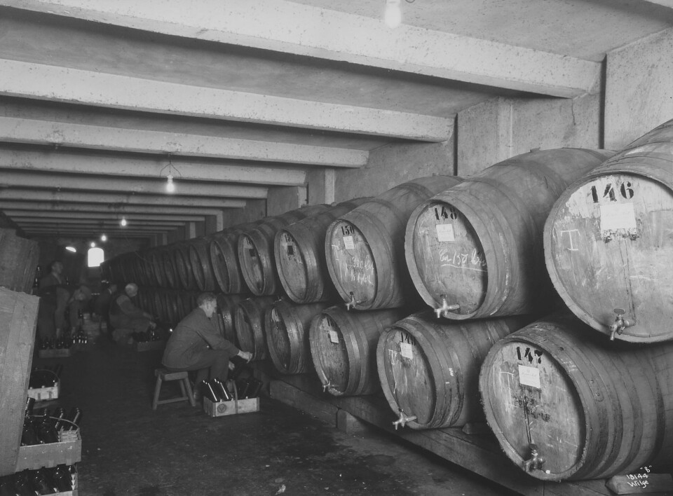Lageret i Vinmonopolet A/S i Tullins gate 4c i 1924. Lageret i Vinmonopolet A/S i Tullins gate 4c i 1924.