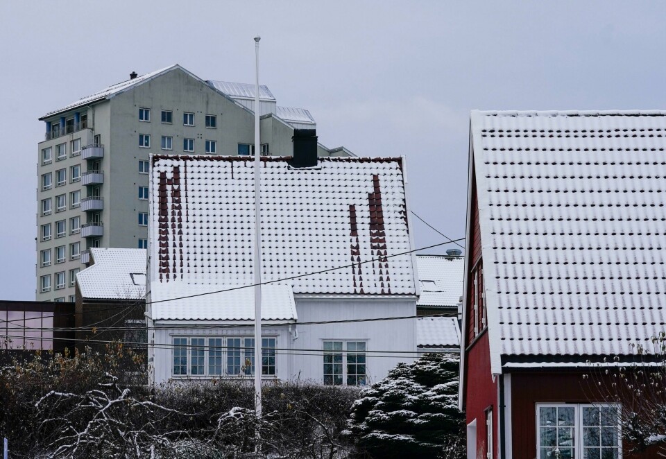 Denne vinteren har strømprisene vært historisk høye, og gitt Oslo kommune store inntekter. I fjor var situasjonen snudd på hodet. Oslo Høyre mener dette kan løses ved å sette av ekstra inntekter i fond. Noregs Bank fortel om eit svakt fall i talet på bustadlån i fjerde kvartal i fjor. Foto: Lise Åserud / NTB / NPK