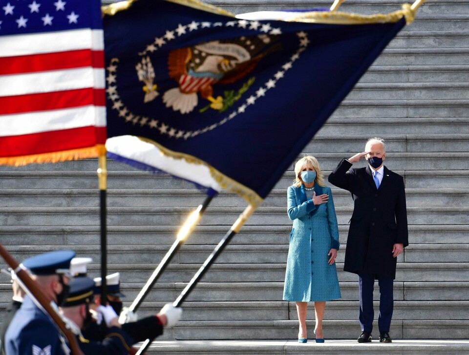 Bare fire av ti syns Joe Biden har gjort en god jobb. Og nå snakkes det åpent om farene for en ny amerikansk borgerkrig. .