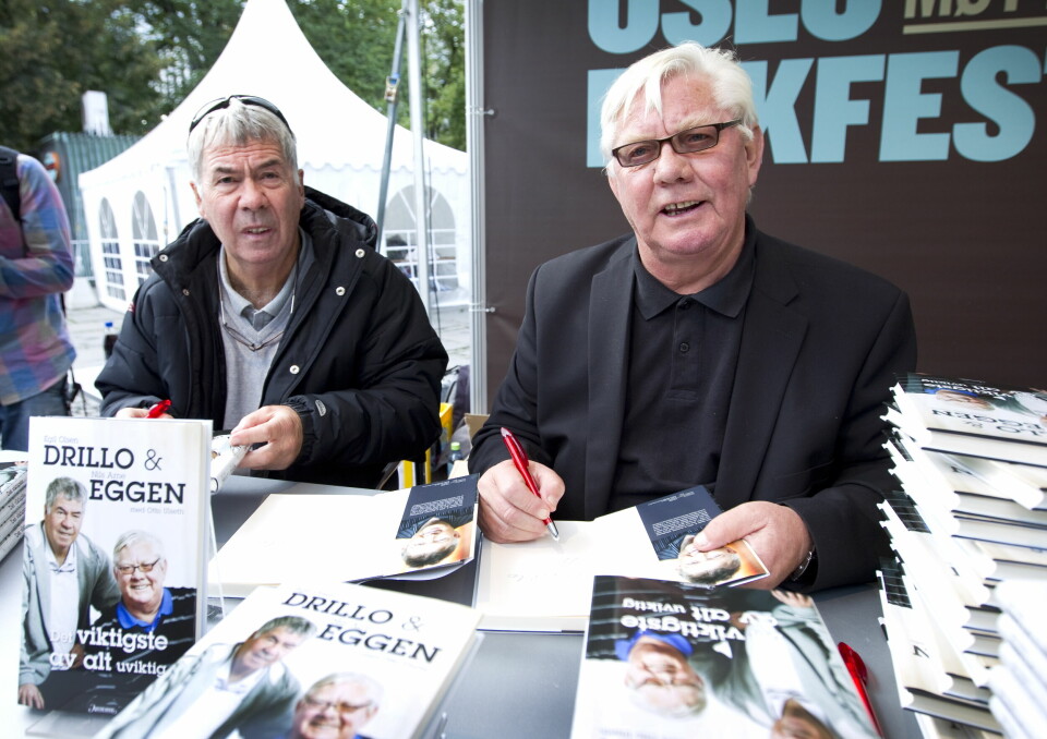 Nils Arne Eggen og Egil Olsen signerte boka si 'Drillo og Eggen' under lanseringen i 2010. Nils Arne Eggen og Egil Olsen signerte boka si 'Drillo og Eggen' under lanseringen i 2010.