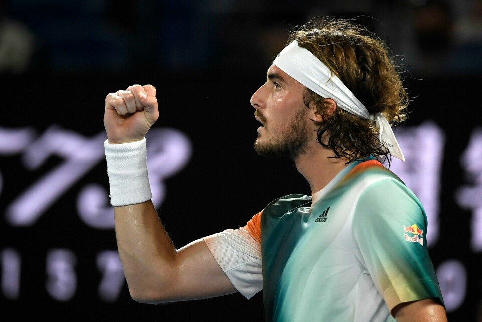 Stefanos Tsitsipas var knusende overlegen i sin kvartfinale onsdag. Stefanos Tsitsipas var knusende overlegen i sin kvartfinale onsdag. Foto: Andy Brownbill / AP / NTB
