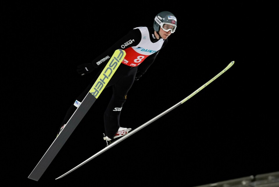 Jarl Magnus Riiber da han tok NM-sølv i hopp i Holmenkollen tidligere i januar. Kombinertesset Jarl Magnus Riiber er i ledelsen i hopp-NM stor bakke i Holmenkollen tirsdag. Foto: Terje Bendiksby / NTB