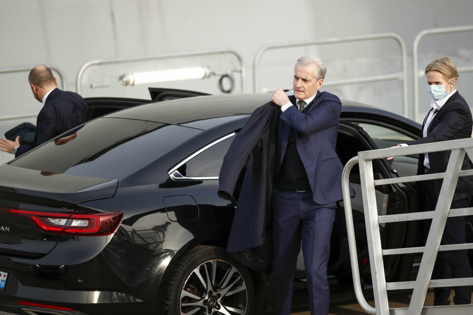 Statsminister Jonas Gahr Støre (Ap) besøkte fredag marinebasen i Brest, hvor han ble vist rundt på fregatten «Bretagne». Støre er tydelig på et det kommer lettelser i koronatiltakene lørdag. Statsminister Jonas Gahr Støre (Ap) besøkte fredag marinebasen i Brest, hvor han ble vist rundt på fregatten «Bretagne». Støre er tydelig på et det kommer lettelser i koronatiltakene lørdag. Foto: Javad Parsa / NTB