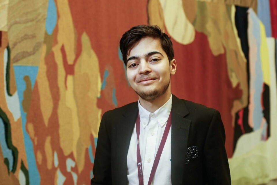 Vararepresentant på Stortinget, Aram Karim (SV), er redd lønnsøkningen Stortingspolitikerne selv vedtok torsdag skal føre til mer politikerforakt. Vararepresentant på Stortinget, Aram Karim (SV).