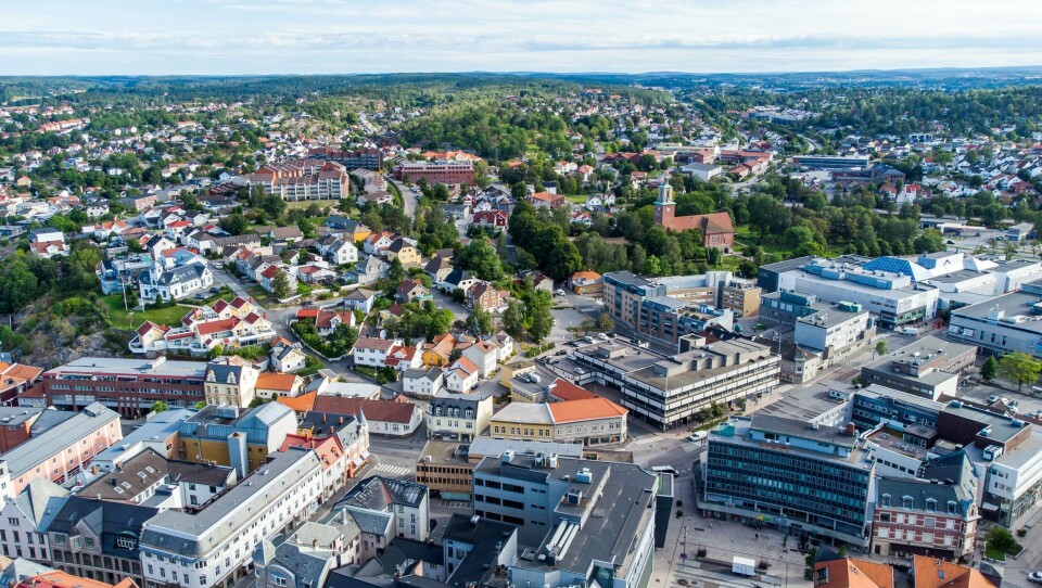 Folketallet i Fredrikstad kommune økte med 699 innbyggere i 2021, og nærmer seg 85.000. Dette var likevel bare den åttende høyeste prosentvise befolkningsveksten blant Østfolds tolv kommuner. Flyfoto av Fredrikstad sentrum.