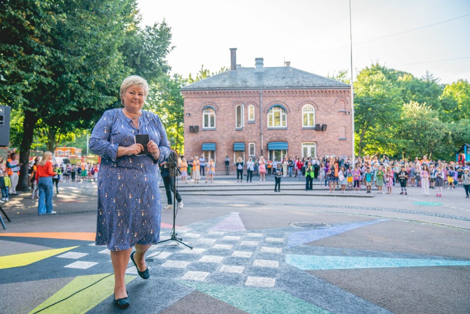 I august 2020 besøkte daværende statsminister Erna Solberg (H) Lakkegata skole for å ønske elevene velkommen til et nytt skoleår. Hennes budskap var da at det var trygt for barn å dra på skolen. I august 2020 besøkte daværende statsminister Erna Solberg (H) Lakkegata skole for å ønske elevene velkommen til et nytt skoleår. Hennes budskap var da at det var trygt for barn å dra på skolen.