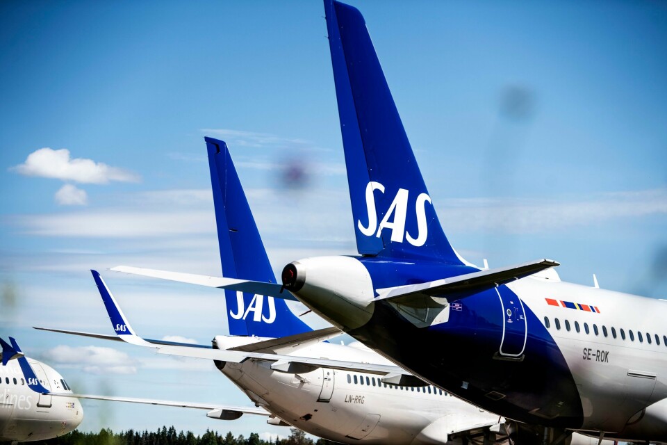 SAS utvider tilbudet sitt med flygninger til New York og Seattle. SAS-fly står parkert på Gardermoen lufthavn under SAS-pilotenes streik.Foto: Annika Byrde / NTB