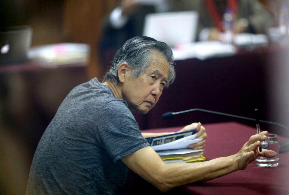 Alberto Fujimori var president i Peru fra 1990 til 2000. Her er han i et rettsmøte i 2014. Alberto Fujimori var president i Peru fra 1990 til 2000. Her er han i et rettsmøte i 2014. Foto: AP / NTB