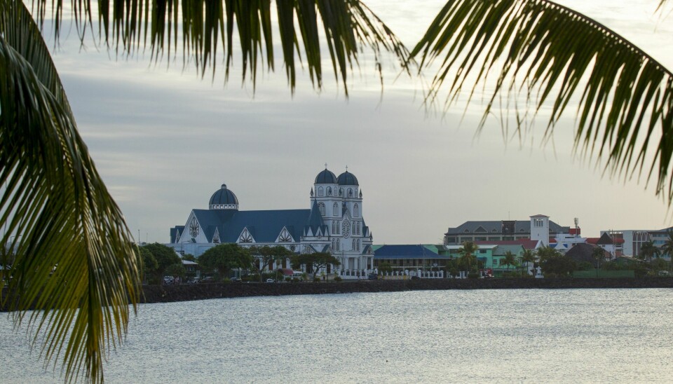 Øygruppen Samoa i Stillehavet stenger grensene fredag og forbereder nedstenging av samfunnet. Bildet viser den katolske kirken i Apia på øya Upolu. Øygruppen Samoa i Stillehavet stenger grensene fredag og forbereder nedstenging av samfunnet. Bildet viser den katolske kirken i Apia på øya Upolu. Foto: Dean Purcell / New Zealand Herald / AP / NTB