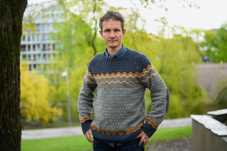 Truls Gulowsen, leder av Naturvernforbundet, er kritisk til at det åpnes for mye menneskelig aktivitet i verneområdene. – Med en slik praksis, kan man da si at vern er vern i dagens Norge? Truls Gulowsen, leder av Naturvernforbundet, er kritisk til at det åpnes for mye menneskelig aktivitet i verneområdene. – Med en slik praksis, kan man da si at vern er vern i dagens Norge?