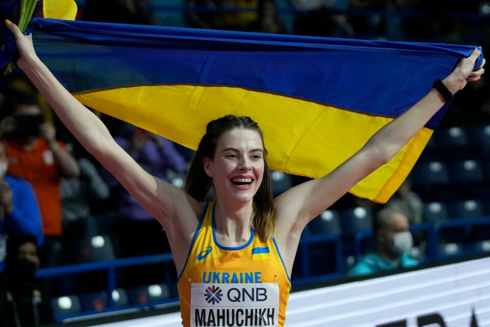 Ukrainas Jaroslava Mahutsjikh feirer VM-seieren i høyde i Beograd. Ukrainas Jaroslava Mahutsjikh feirer VM-seieren i høyde i Beograd.