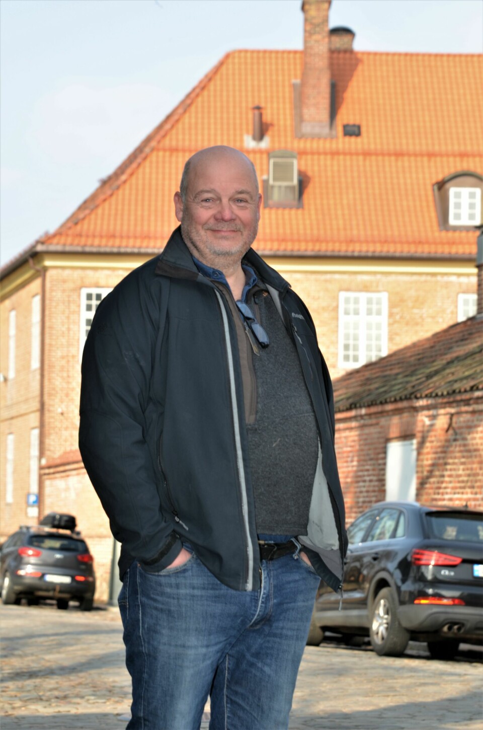 I ett år har Jørgen Walther jobbet med prosjektet elbillading i Gamlebyen. – Jeg har kun møtt positive folk fra forskjellige etater i Fredrikstad. Men nå er beboerne i Gamlebyen utålmodige, og flere venter med å kjøpe seg elbil, sier han. I ett år har Jørgen Walther jobbet med prosjektet elbillading i Gamlebyen. – Jeg har kun møtt positive folk fra forskjellige etater i Fredrikstad. Men nå er beboerne i Gamlebyen utålmodige, og flere venter med å kjøpe seg elbil, sier han.